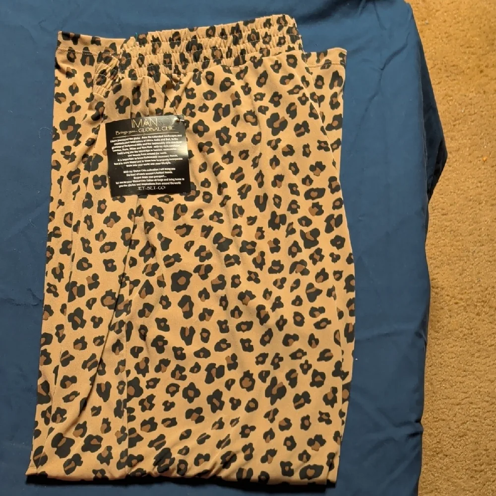 IMAN Leopard Print Straight Leg Pants - Picture 3 of 5